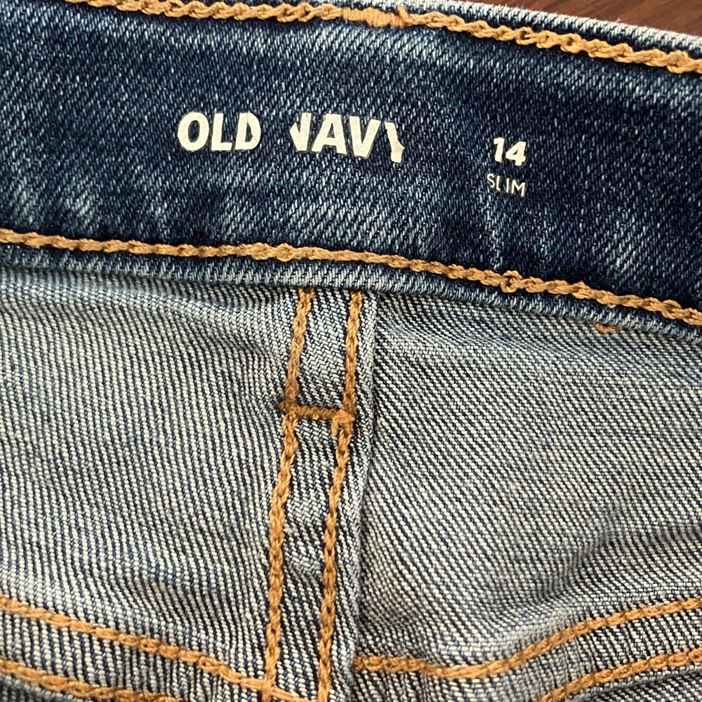 Old Navy Blue Distressed Jean Shorts - Picture 4 of 4